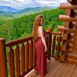 Meet your Posher, Briana